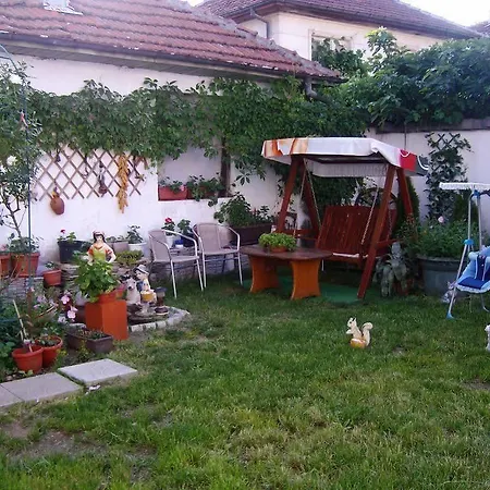 Family Flora Hotel 3*